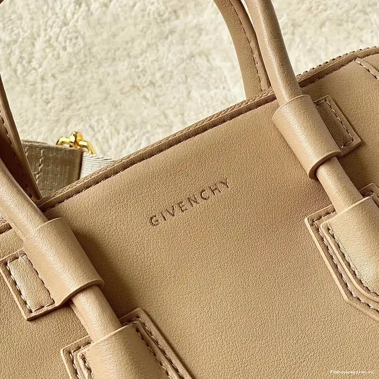 Fashionreps Givenchy 2209SW0091 Bag 0626